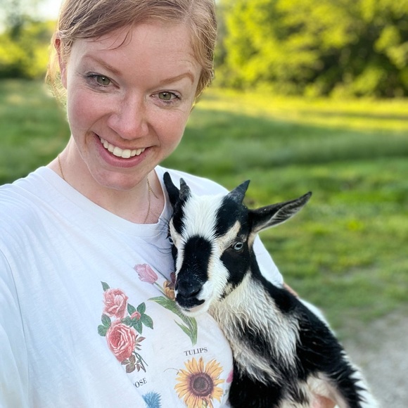 Meet your Posher, Lauren - Picture 11 of 11